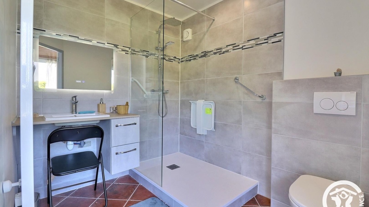 Photo of Bathroom in Saint-M'Herve