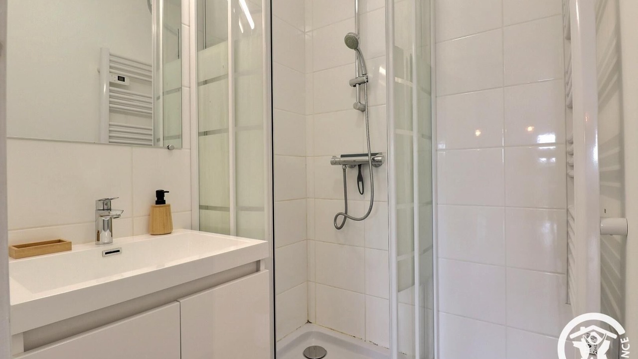 Photo of Bathroom in Saint-Pere