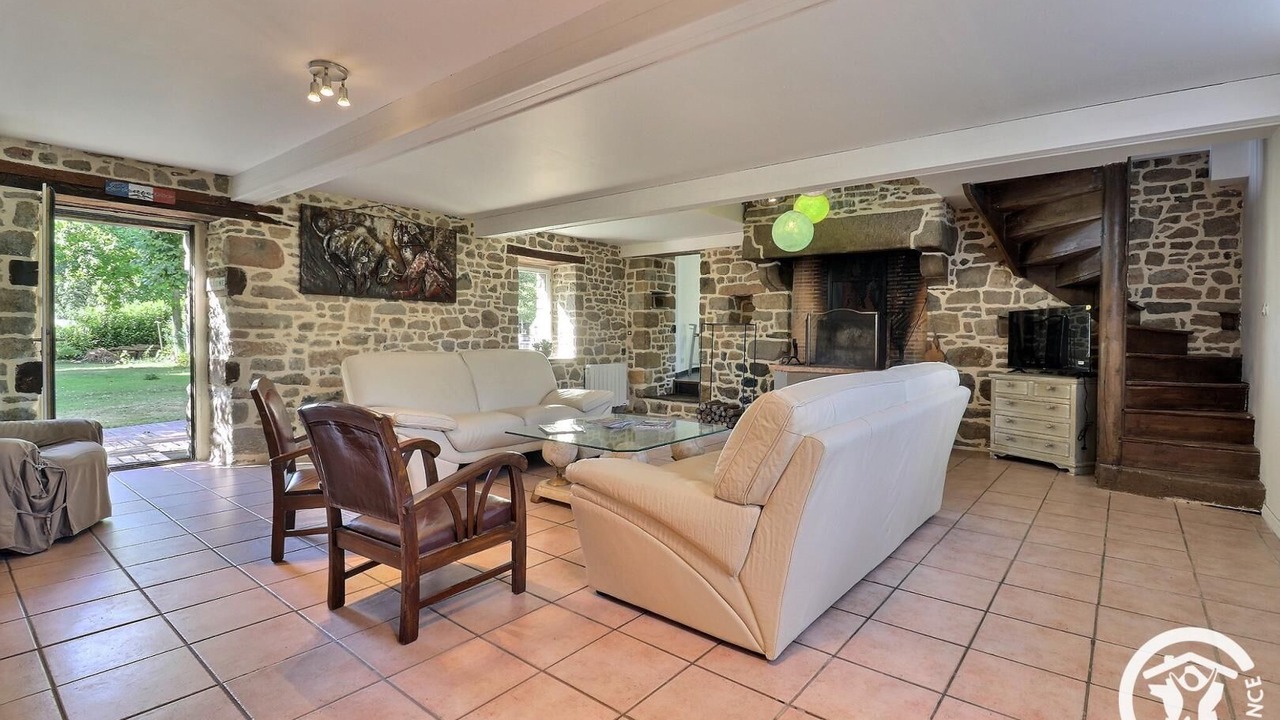 Photo of Livingroom in Combourg