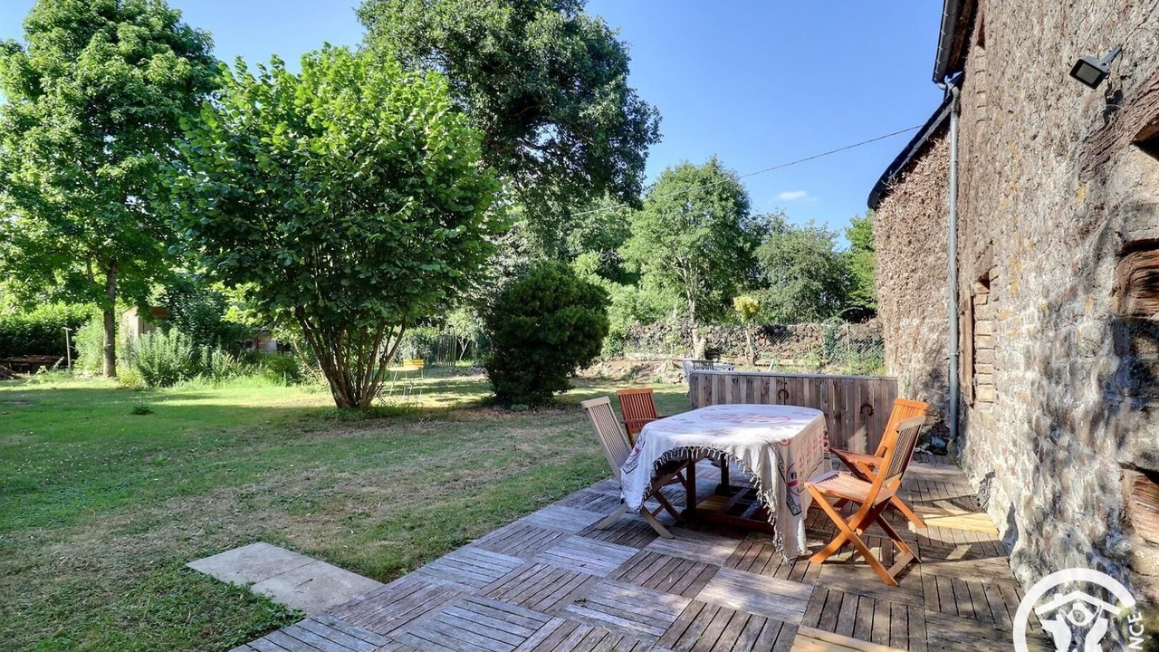 Photo of Outdoor in Combourg