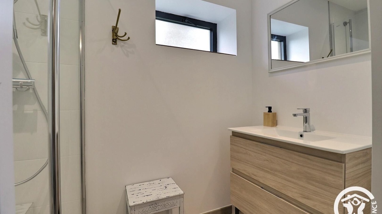 Photo of Bathroom in Saint-Pere