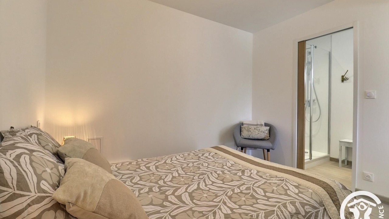 Photo of Bedroom in Saint-Pere