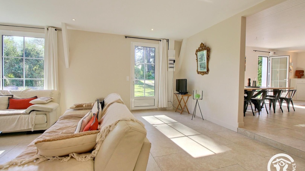 Photo of Livingroom in Groix