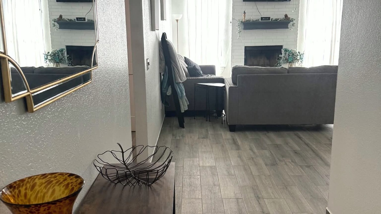 Photo of Livingroom in Moore