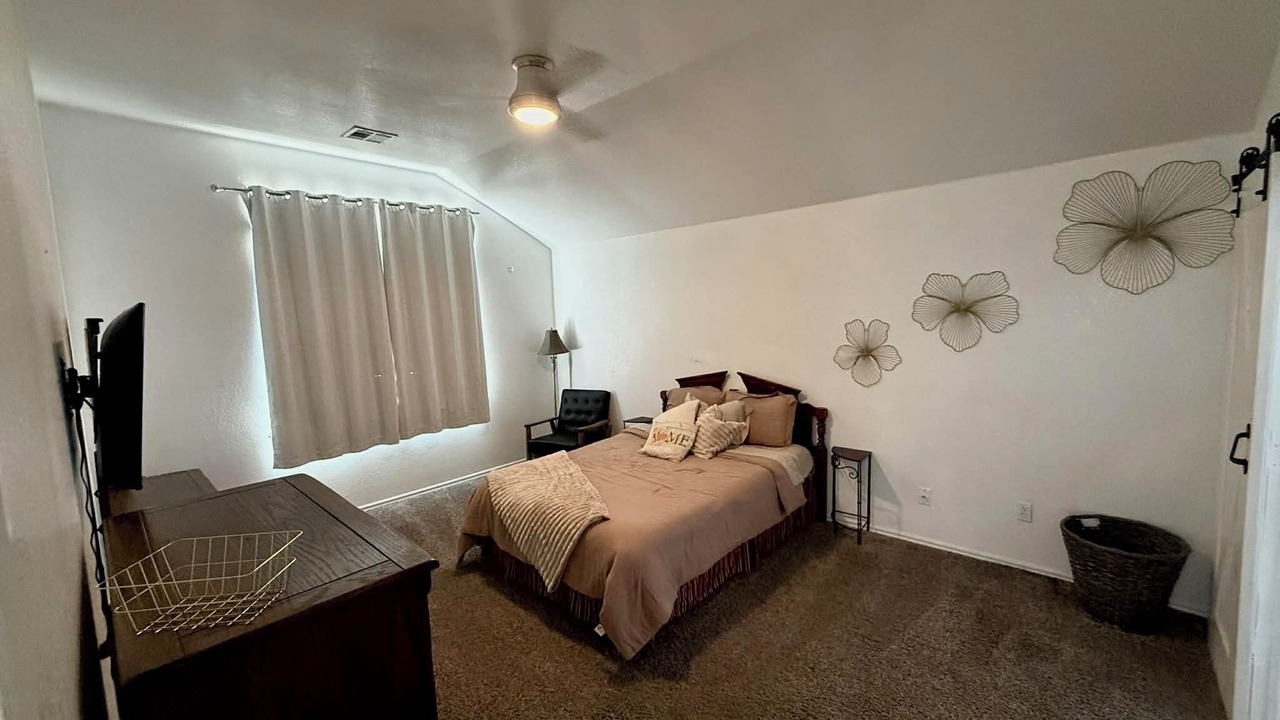 Photo of Bedroom in Moore
