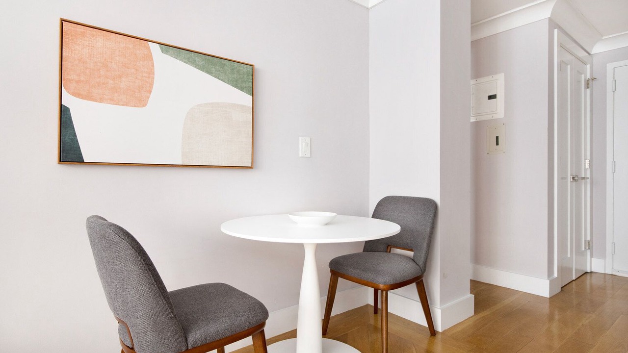 Photo of Others in Manhattan Valley