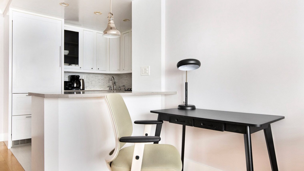 Photo of Others in Manhattan Valley