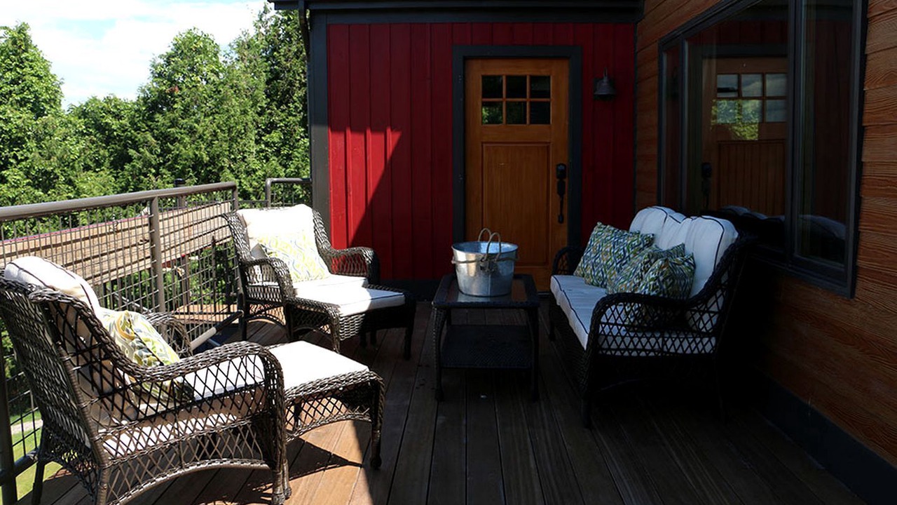 Photo of Patio Balcony in Malletts Bay