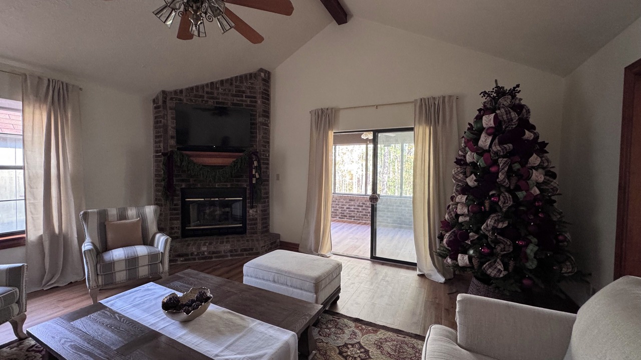 Photo of Livingroom in Blanchard