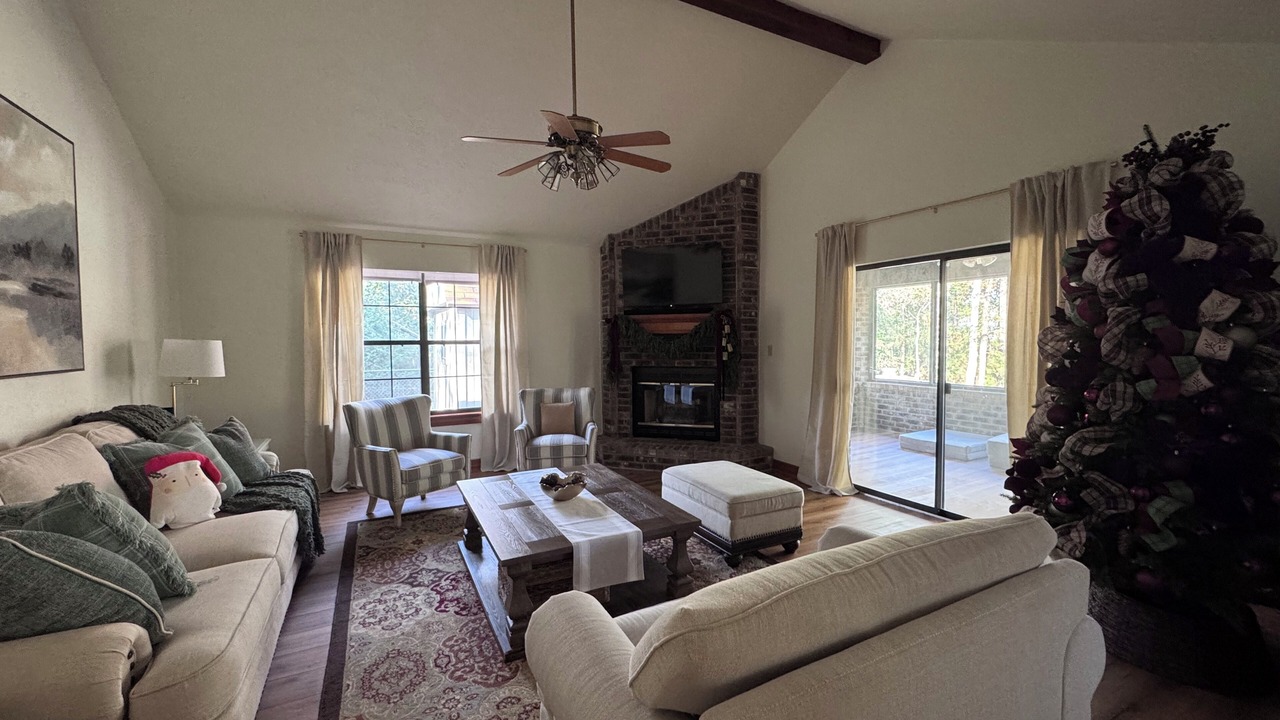 Photo of Livingroom in Blanchard
