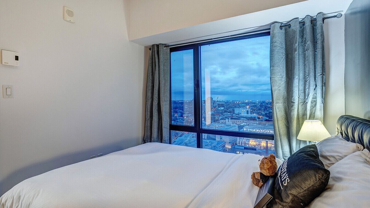 Photo of Bedroom in Quartier des Spectacles