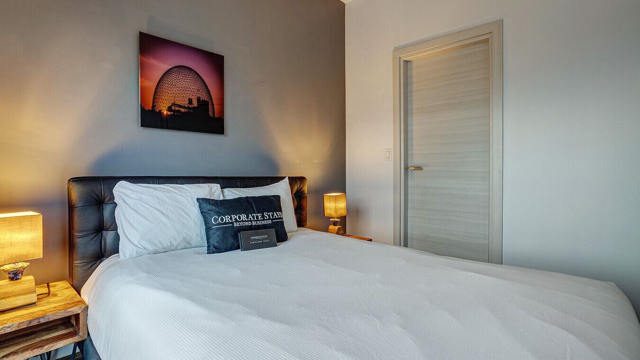 Photo of Bedroom in Quartier des Spectacles