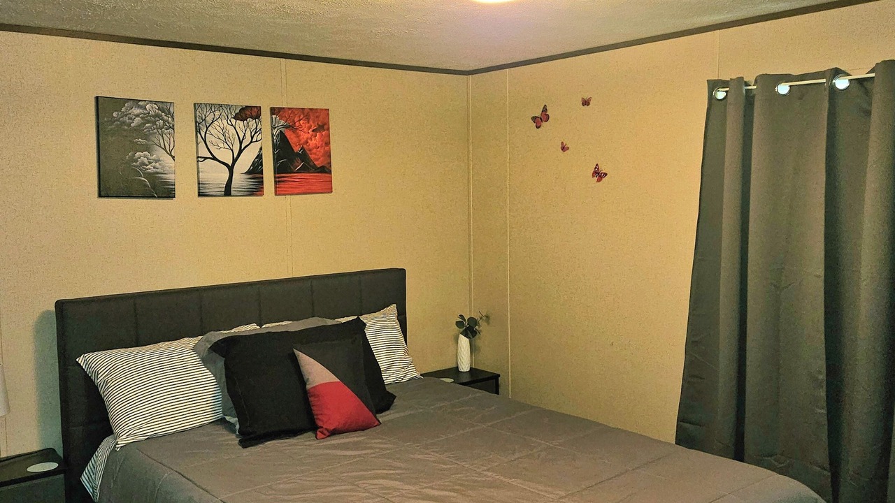 Photo of Bedroom in Madisonville