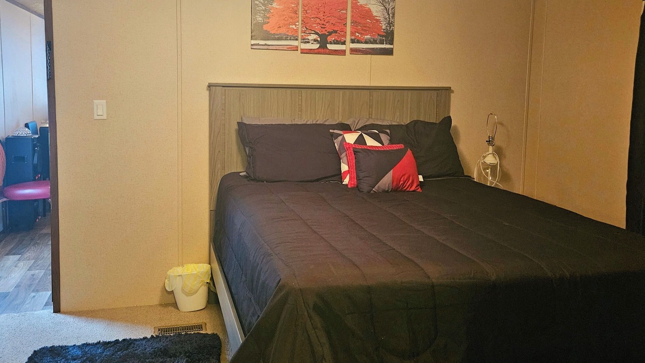 Photo of Bedroom in Madisonville