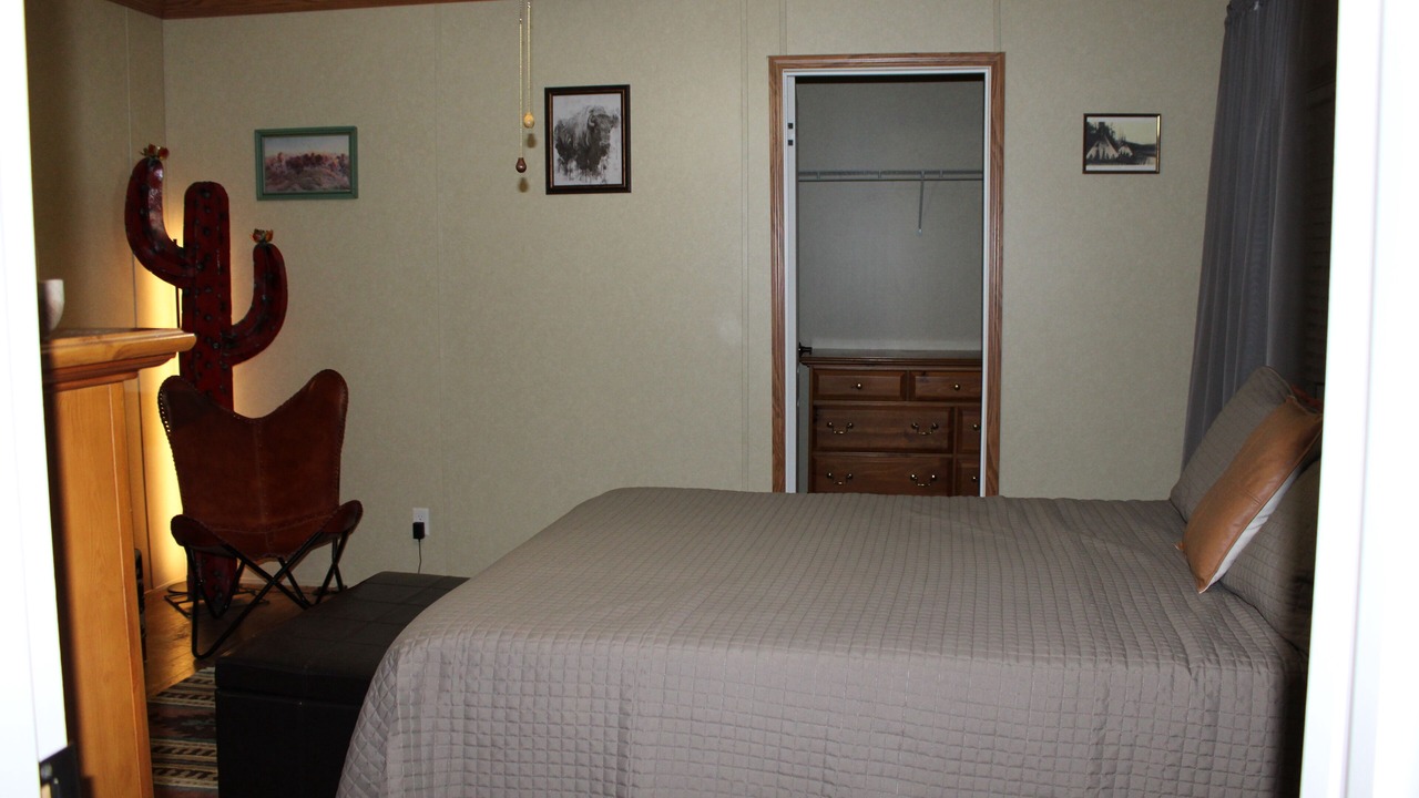 Photo of Bedroom in Elk County