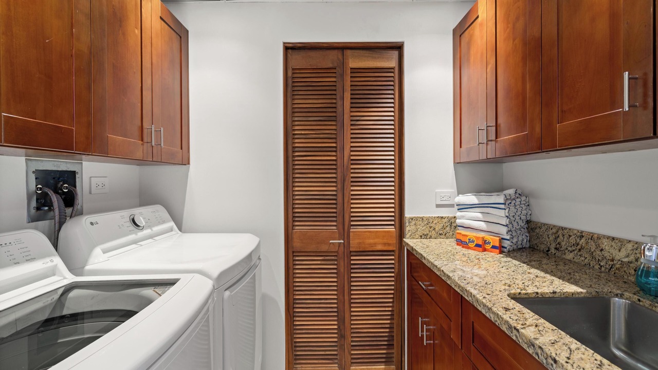 Photo of Others in Historic Lahaina Front Street