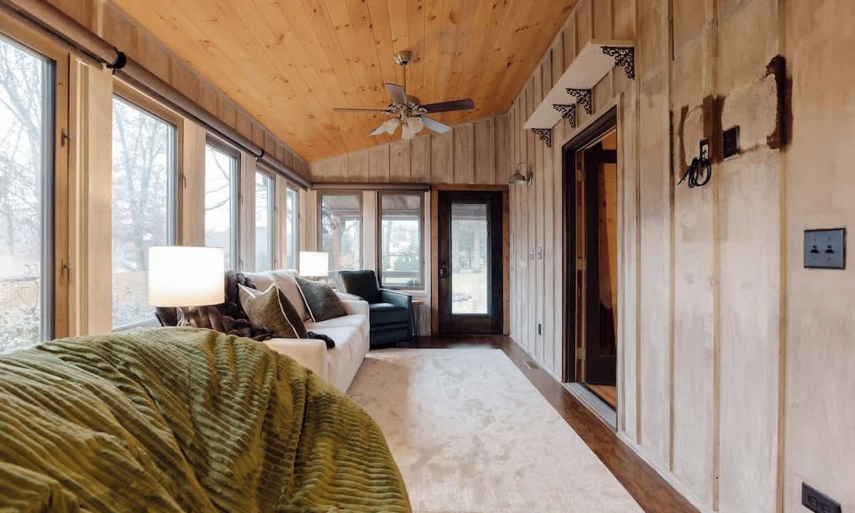 Photo of Livingroom in Piney Flats