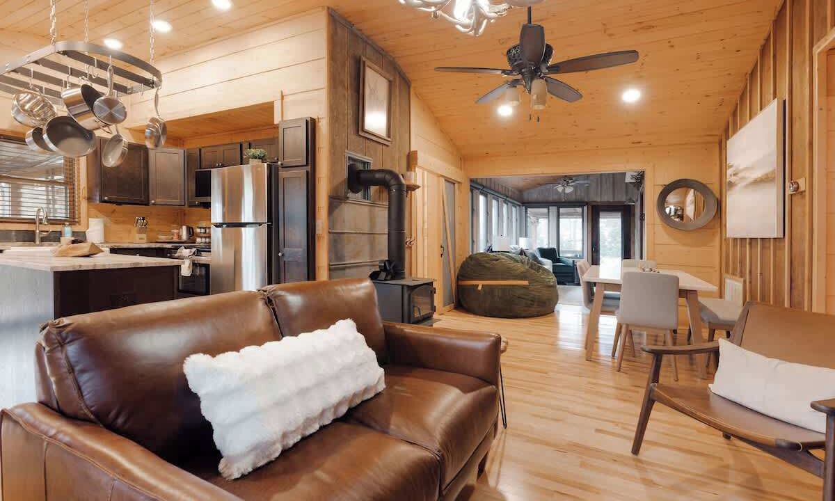 Photo of Livingroom in Piney Flats
