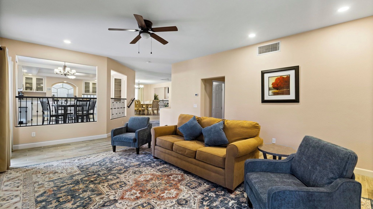 Photo of Bedroom in Enterprise
