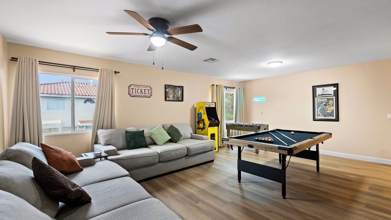 Photo of Bedroom in Enterprise