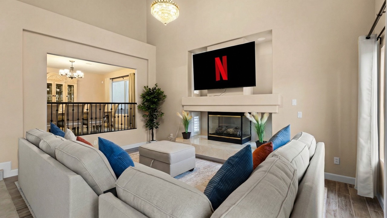 Photo of Livingroom in Enterprise
