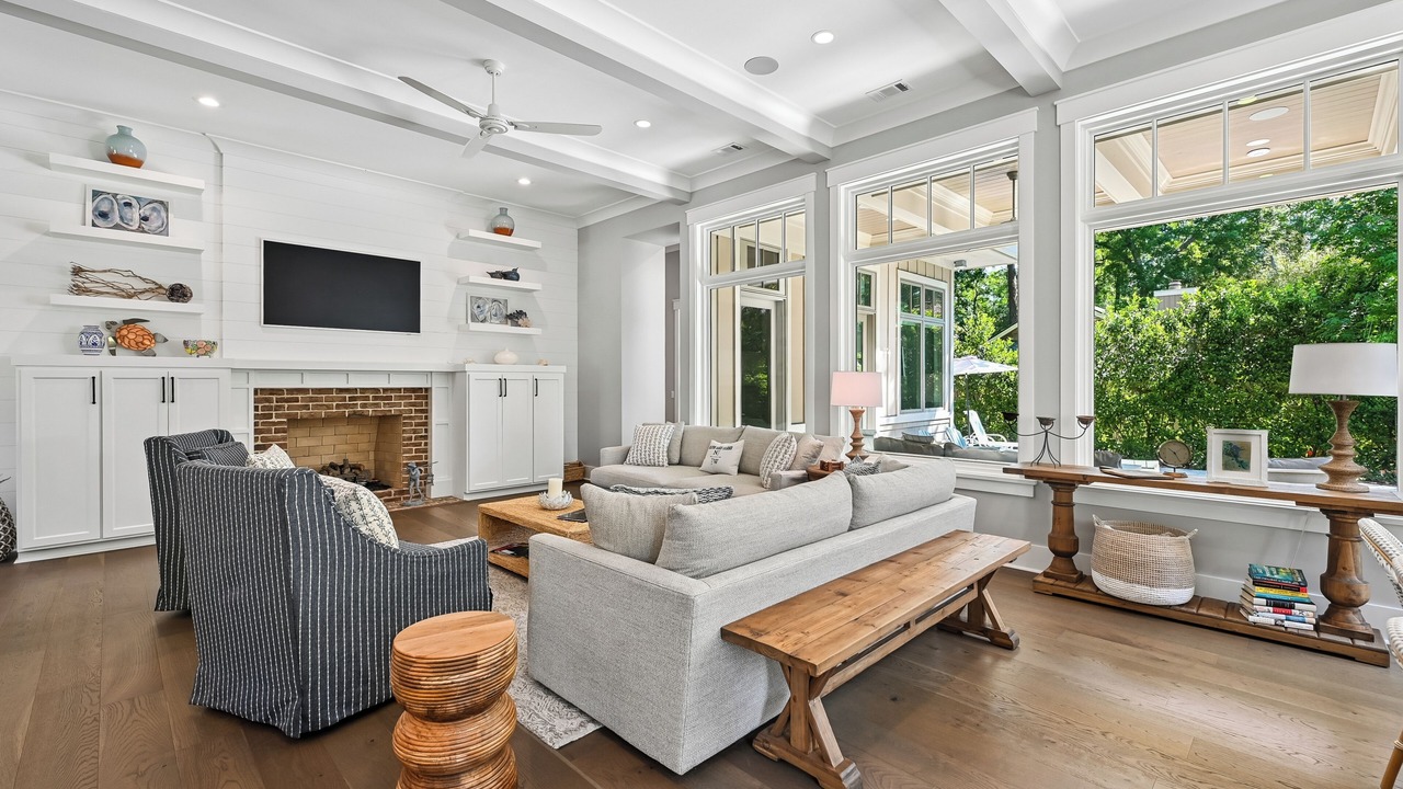 Photo of Livingroom in Oceanside