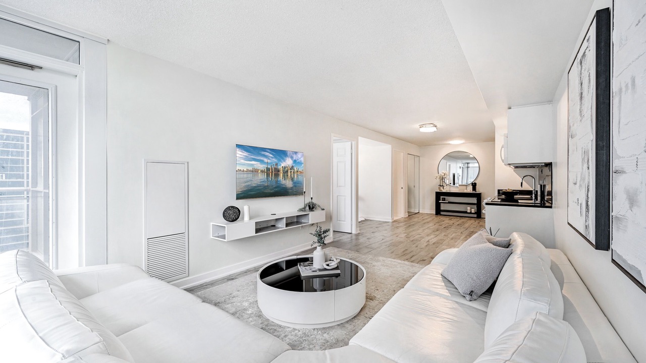 Photo of Bedroom in Lakeview