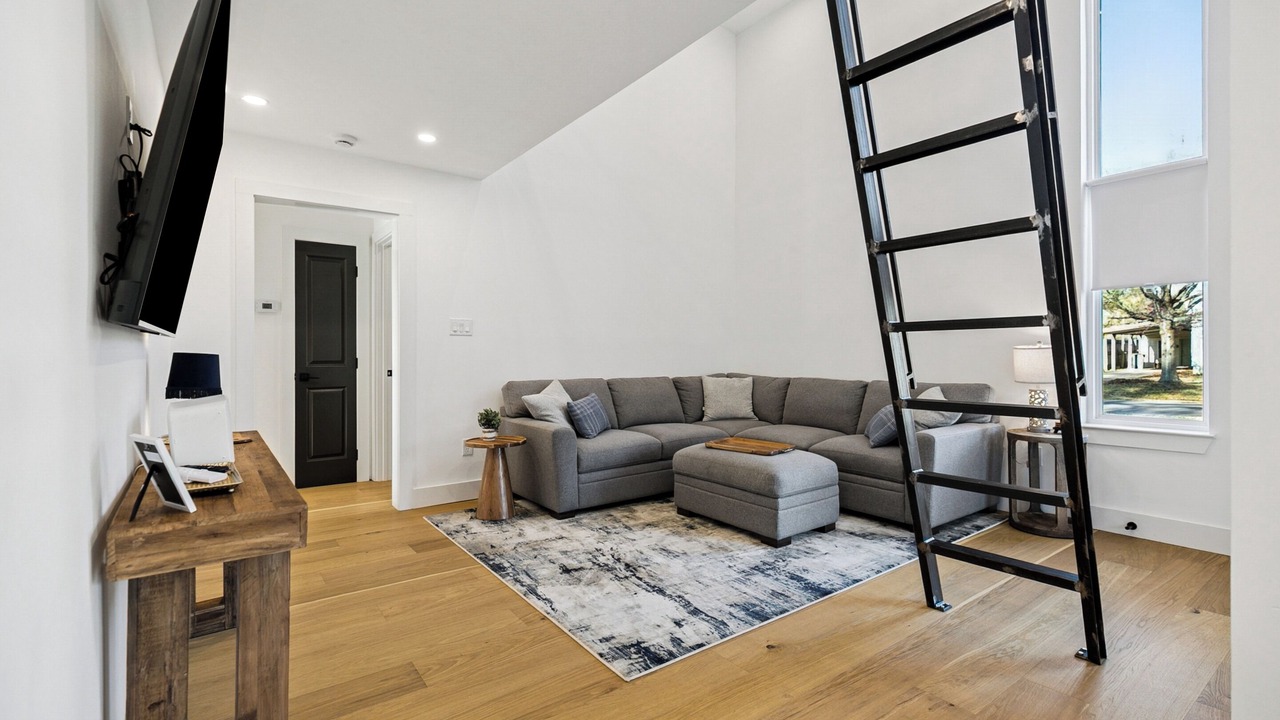 Photo of Livingroom in Highlands - Perkins