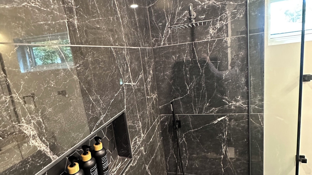 Photo of Bathroom in Highlands - Perkins