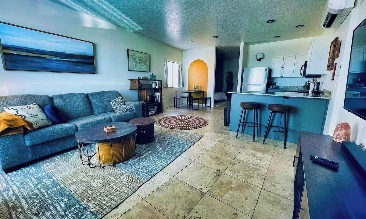 Photo of Livingroom in Nob Hill
