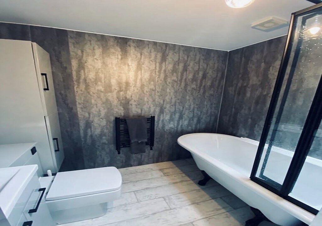 Photo of Bathroom in Girvan