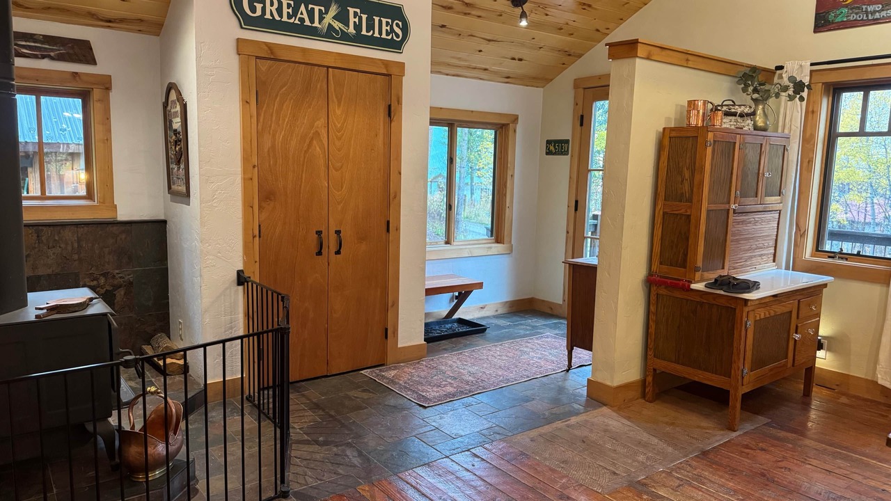 Photo of Others in Alpine