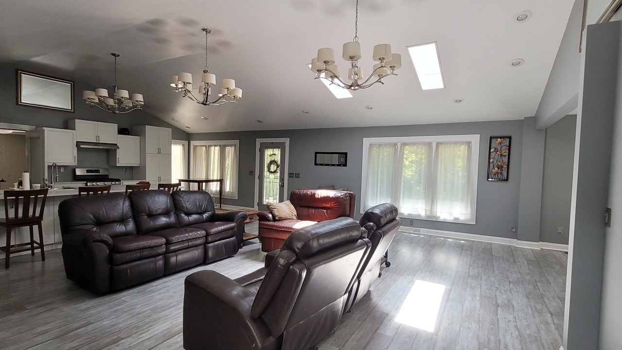 Photo of Livingroom in Harrisonville