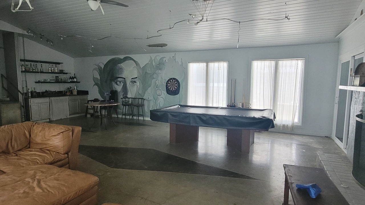 Photo of Livingroom in Harrisonville