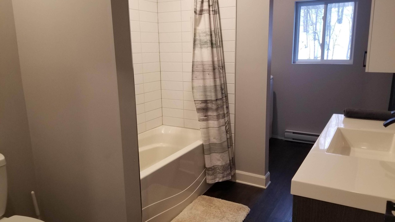 Photo of Bathroom in Duhamel