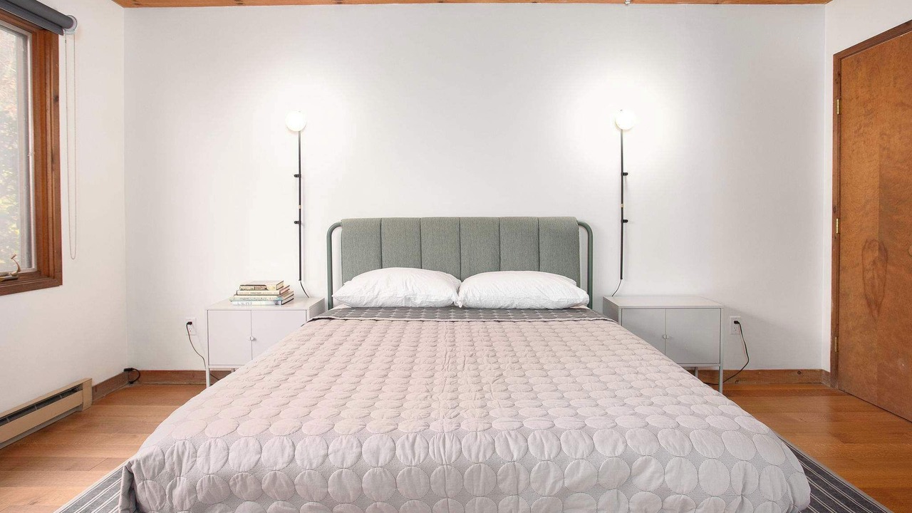 Photo of Bedroom in Monterey