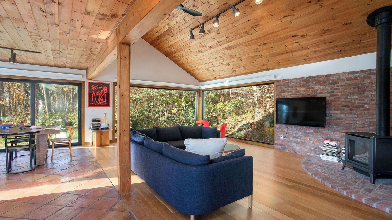 Photo of Livingroom in Monterey