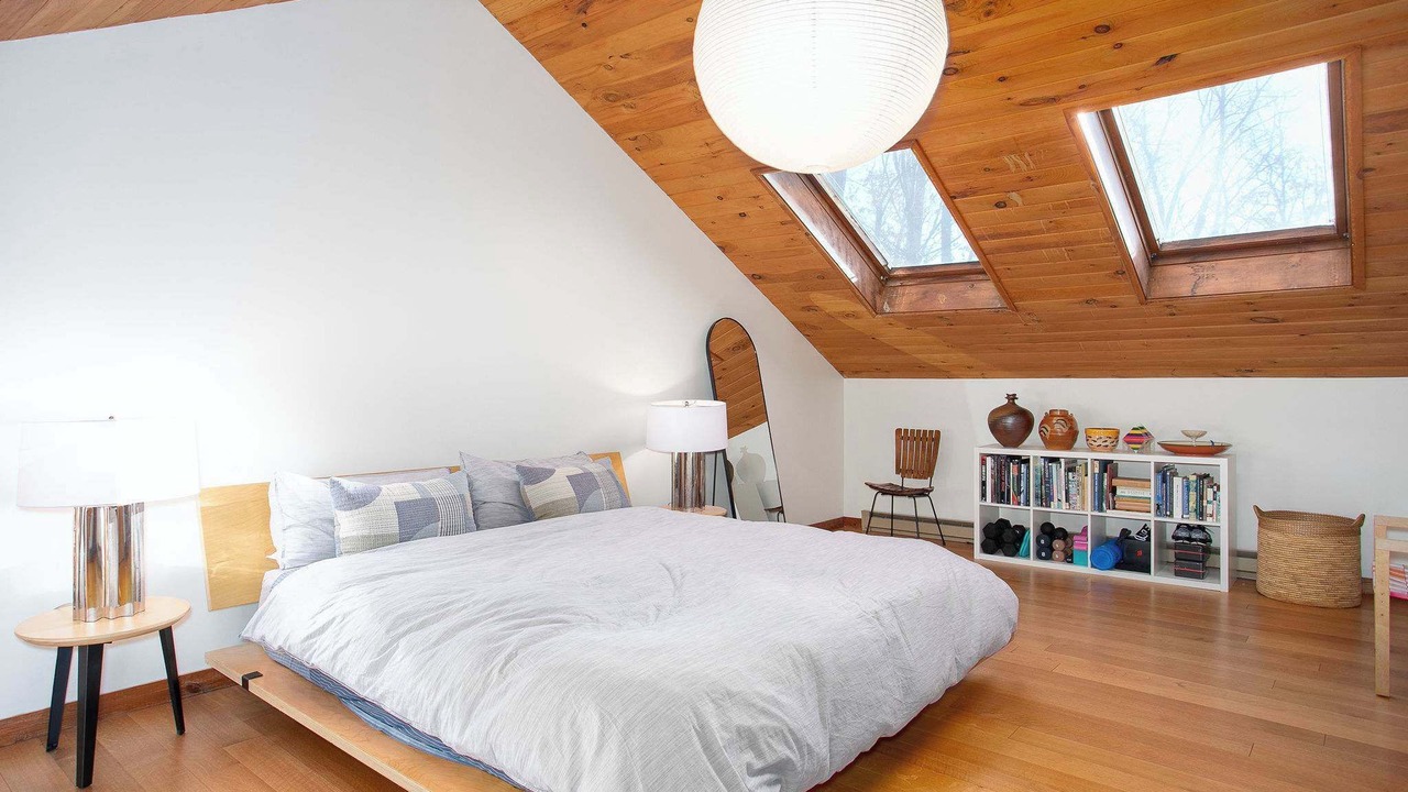 Photo of Bedroom in Monterey