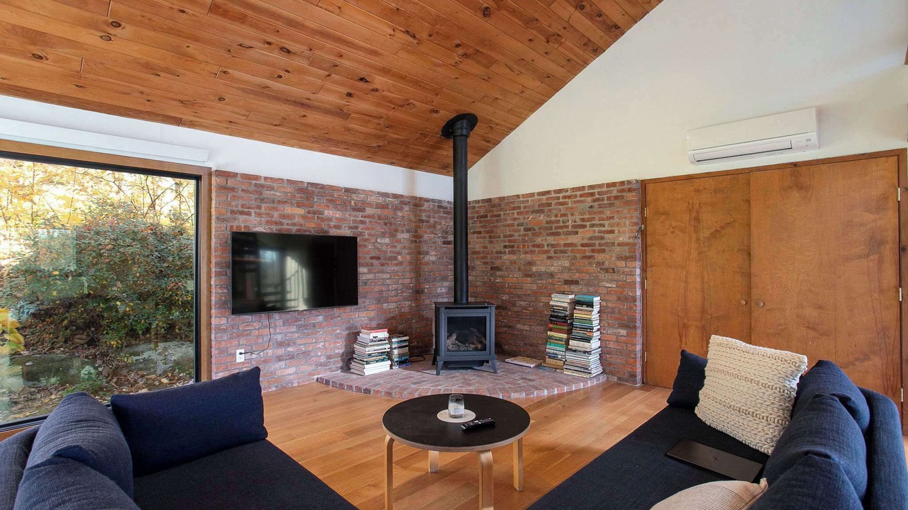 Photo of Livingroom in Monterey