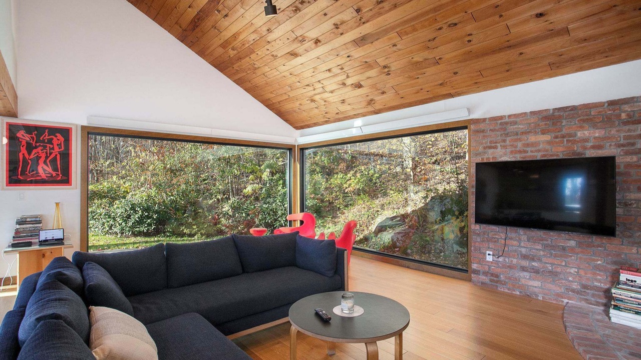 Photo of Livingroom in Monterey