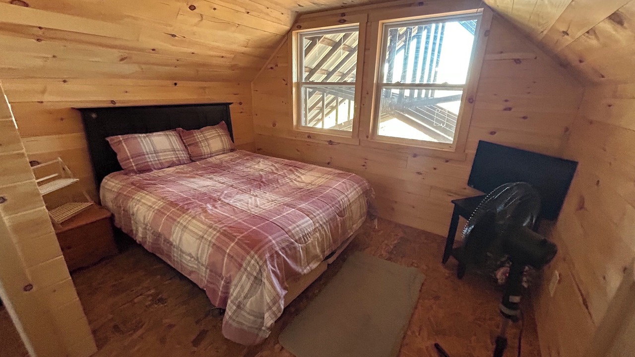 Photo of Bedroom in Goshen