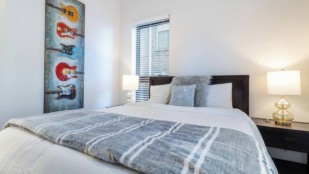Photo of Bedroom in Music Row