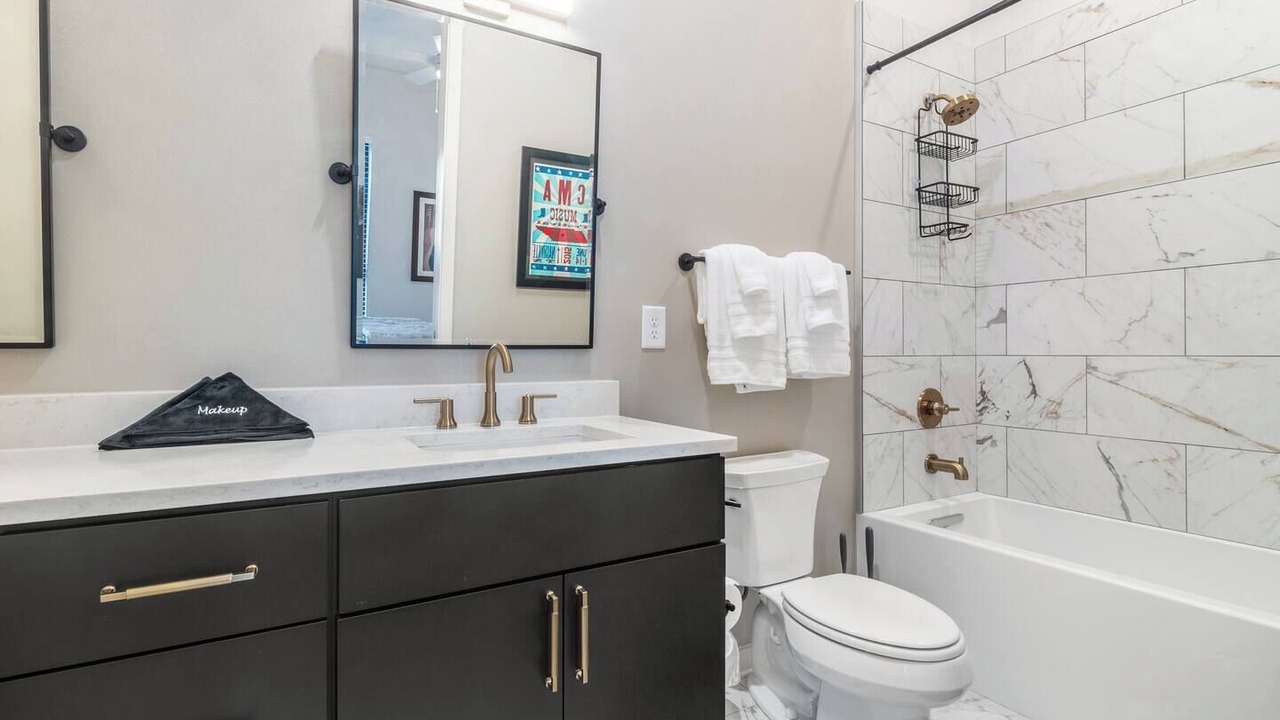 Photo of Bathroom in Music Row
