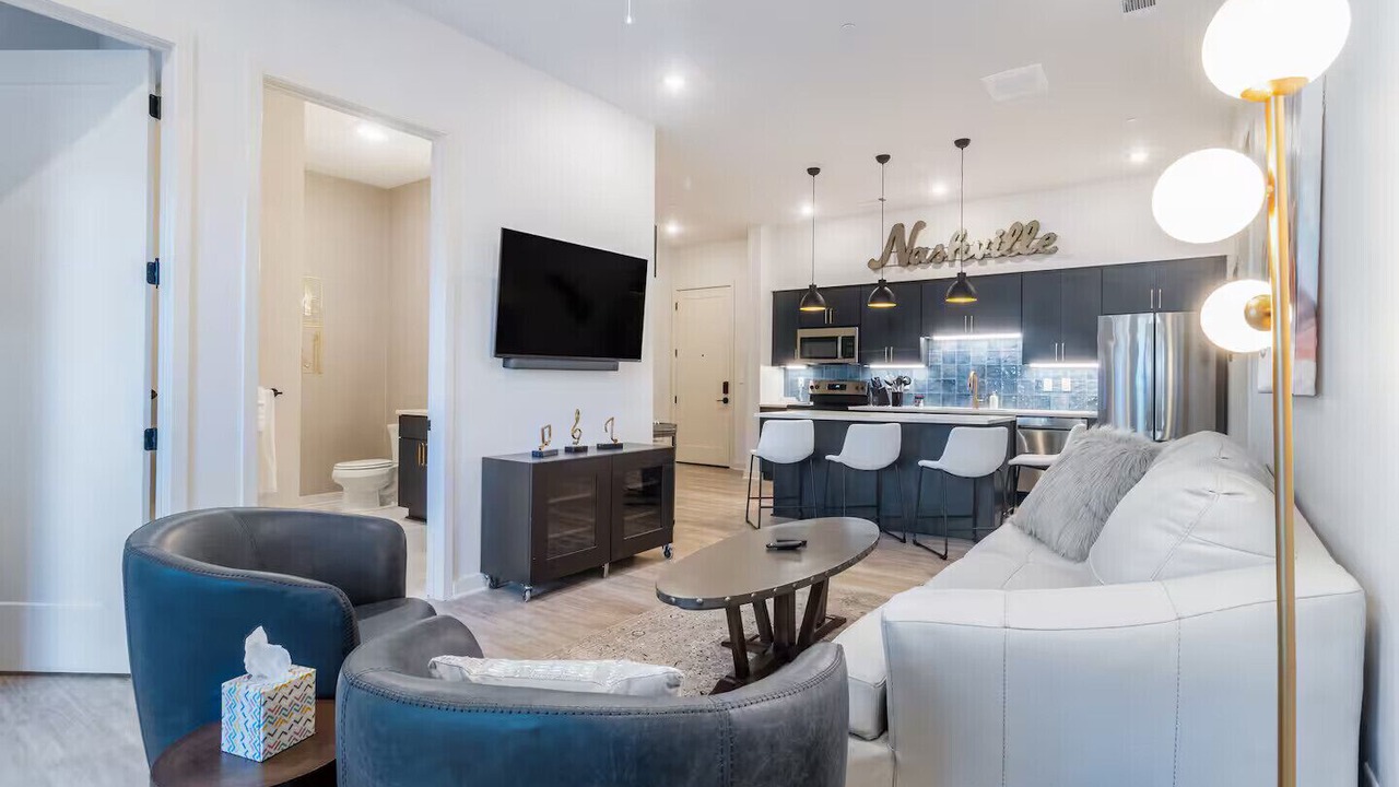 Photo of Livingroom in Music Row