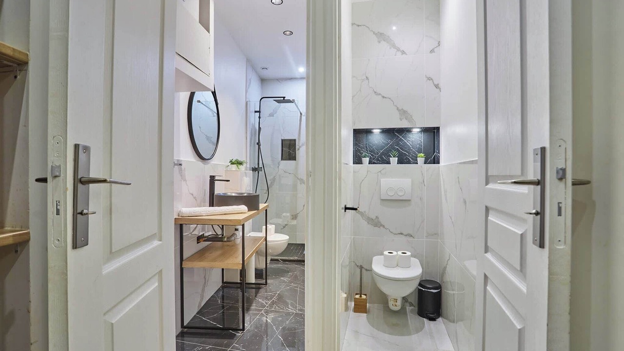 Photo of Bathroom in Arsenal