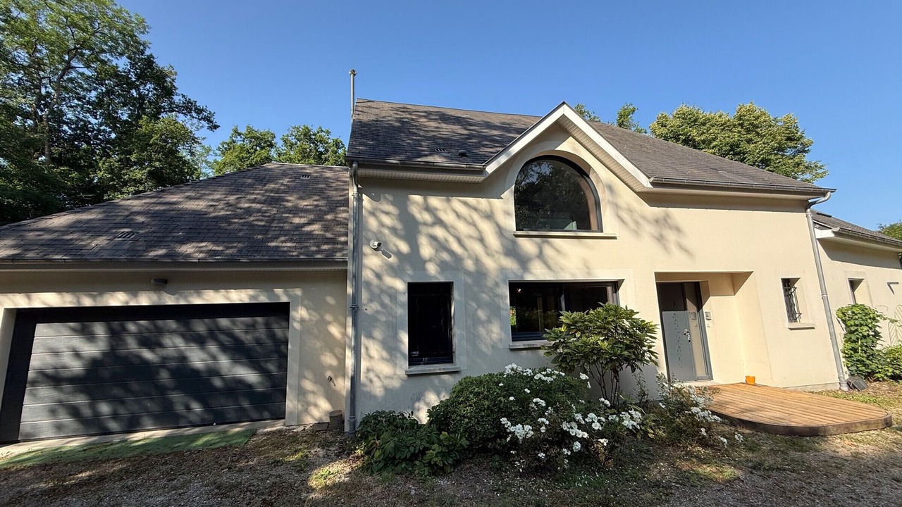 Photo of Outdoor in Donnery