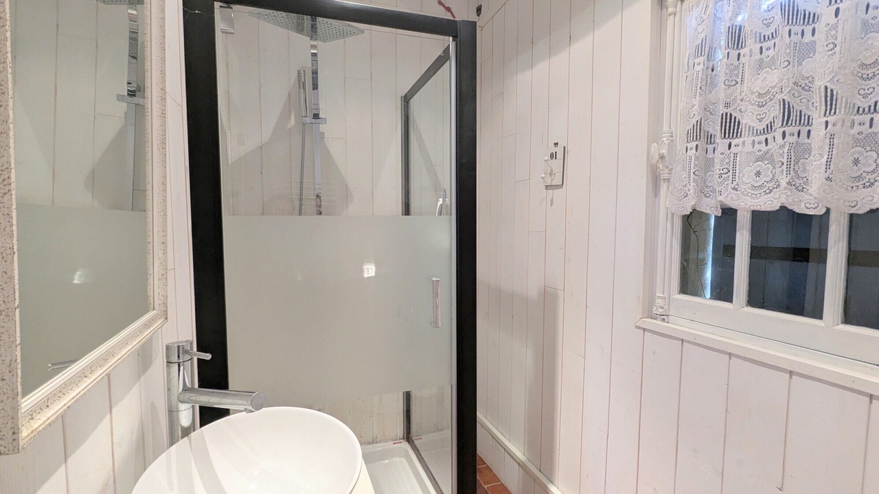 Photo of Bathroom in Mers-sur-Indre