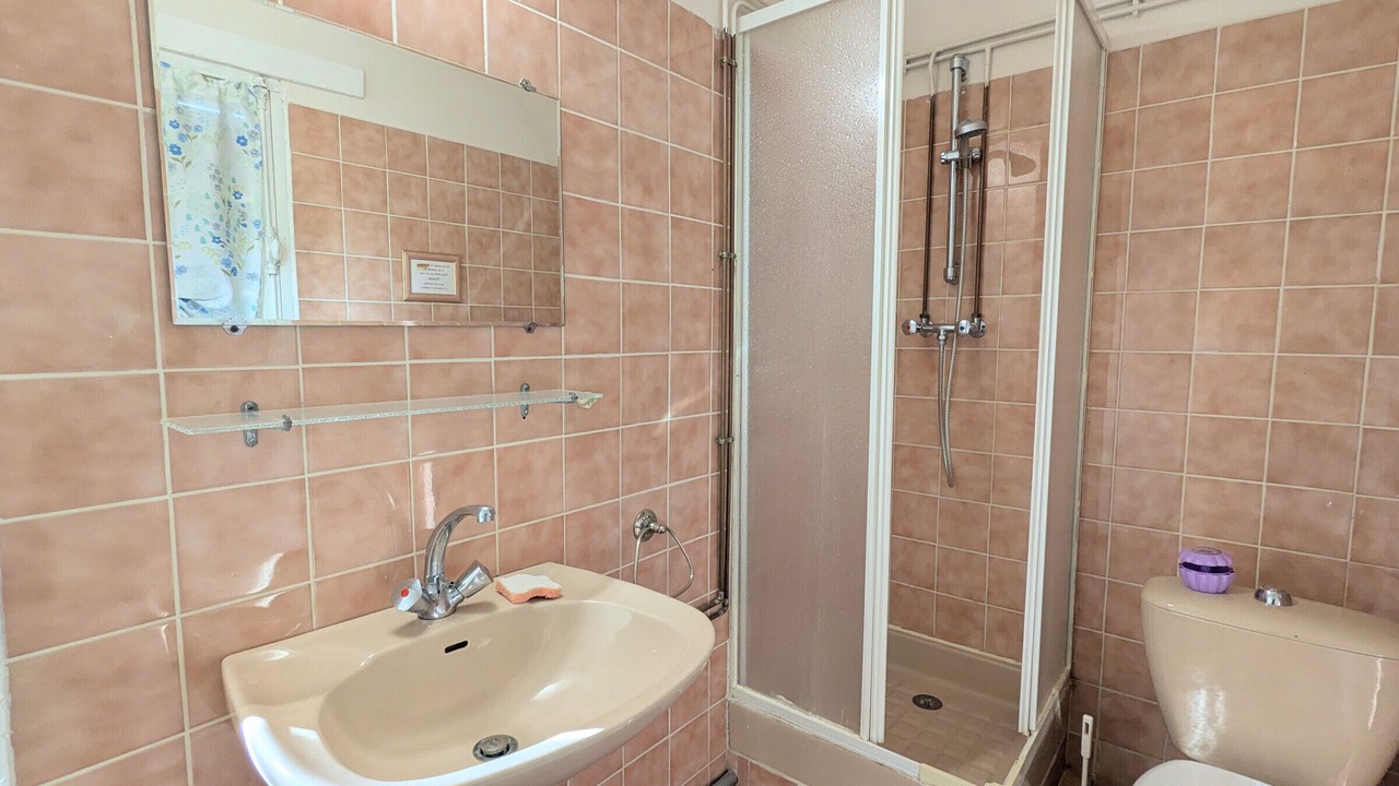 Photo of Bathroom in Mers-sur-Indre