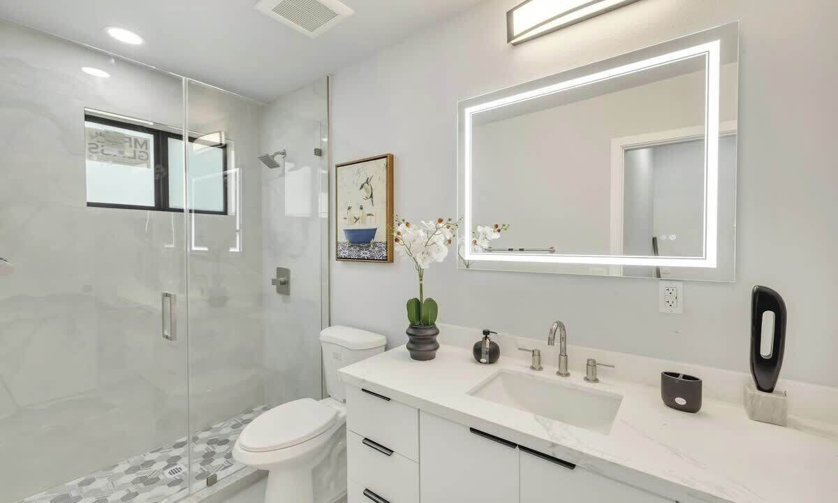 Photo of Bathroom in Coral Terrace