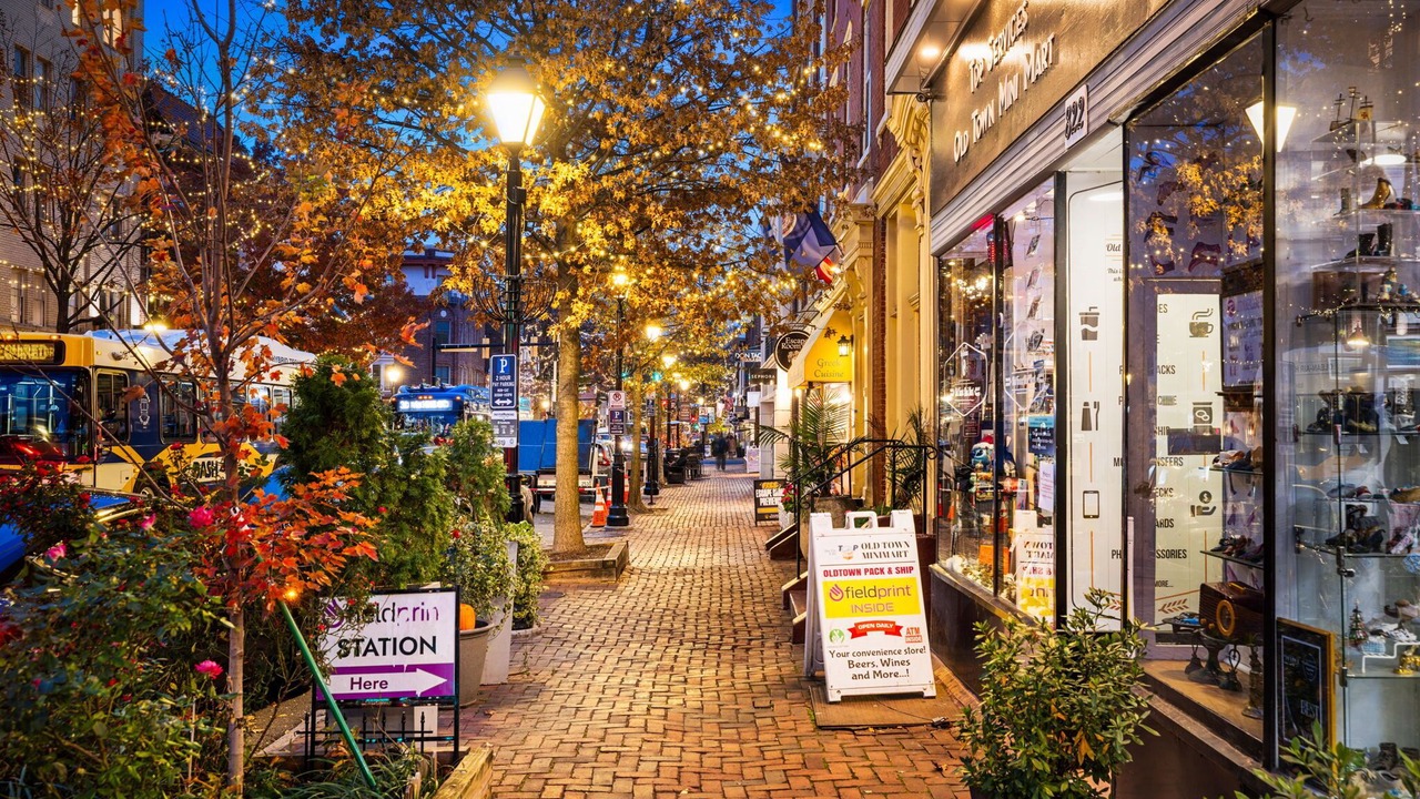 Photo of Others in Old Town Alexandria